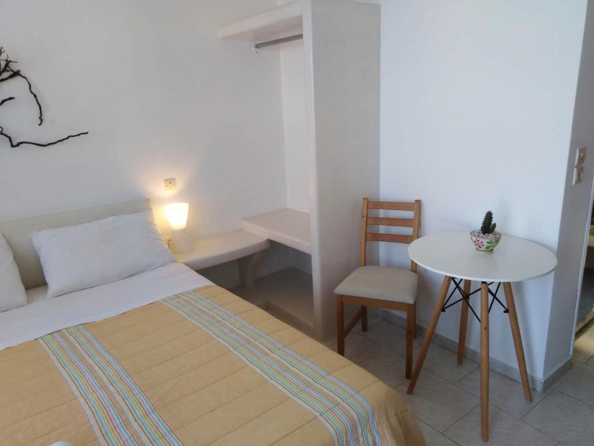 Adriani Sea View Rooms Adamantas  Bagian luar foto