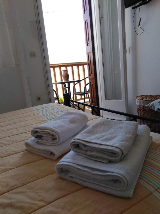 Adriani Sea View Rooms Adamantas  Bagian luar foto
